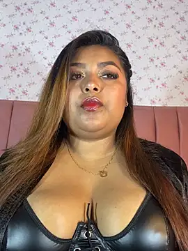 Snapshot of Hela_Collins chatting on 10.05.25 Hela Collins online show from 10.05.25