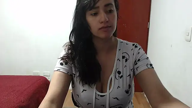 Snapshot of annie_clark2 chatting on 03.06.25 annie clark2 online show from 03.06.25