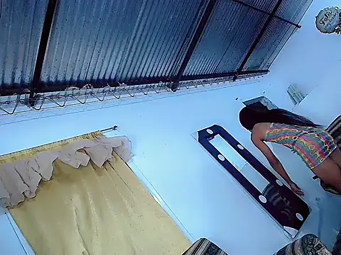 Snapshot of Anthonella_valentina chatting on 04.16.26 Anthonella valentina online show from 04.16.26