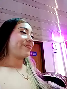  ManuVeelez online show from 02.11.26