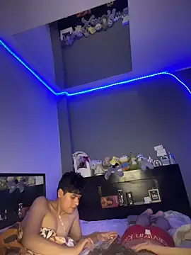Snapshot of Kailertwink chatting on 05.29.26 Kailertwink online show from 05.29.26