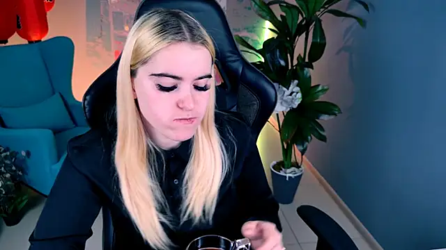 Stef Nicks online show from 09.19.25