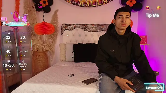 AmelieAndAce online show from 11.01.25