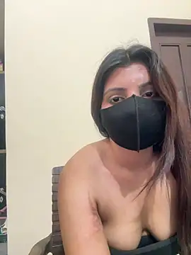 Snapshot of _01ruhi chatting on 07.17.26 01ruhi online show from 07.17.26