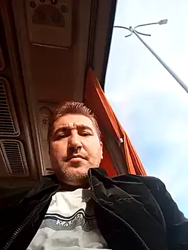 Snapshot of mert0359 chatting on 11.01.25 mert0359 online show from 11.01.25