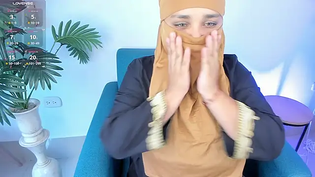 Snapshot of amila_hagda chatting on 09.09.25 amila hagda online show from 09.09.25