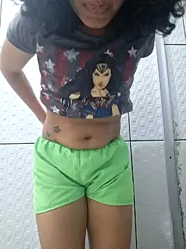 Snapshot of RavenShyfit chatting on 10.20.25 RavenShyfit online show from 10.20.25