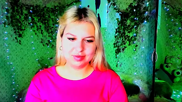 ChloeRicc online show from 11.15.25