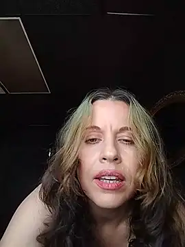 MsMarinaLive online show from 05.23.26