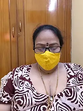 Snapshot of heera-rani chatting on 06.14.26 heera-rani online show from 06.14.26
