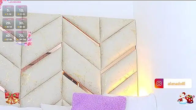 Snapshot of AlanaDoll chatting on 11.22.25 AlanaDoll online show from 11.22.25