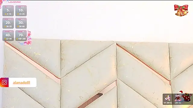 Snapshot of AlanaDoll chatting on 11.24.25 AlanaDoll online show from 11.24.25