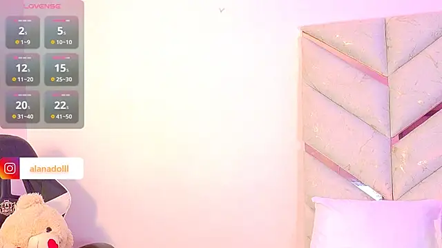 Snapshot of AlanaDoll chatting on 02.05.26 AlanaDoll online show from 02.05.26