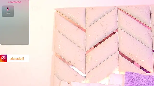 Snapshot of AlanaDoll chatting on 02.11.26 AlanaDoll online show from 02.11.26