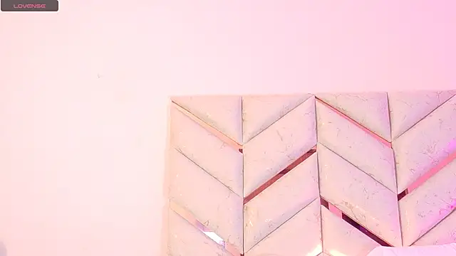 Snapshot of AlanaDoll chatting on 02.12.26 AlanaDoll online show from 02.12.26