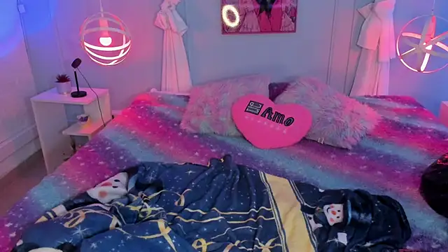 Hannahpage online show from 09.26.25