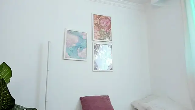 canelleGarces online show from 04.15.26