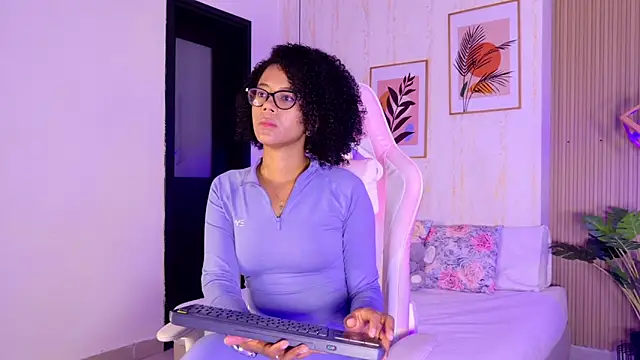 Snapshot of Ayleen_Dunkan chatting on 03.03.26 Ayleen Dunkan online show from 03.03.26