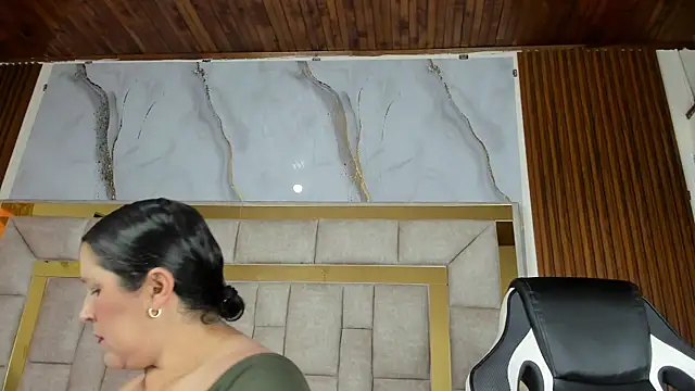 KikaDuque online show from 05.11.26