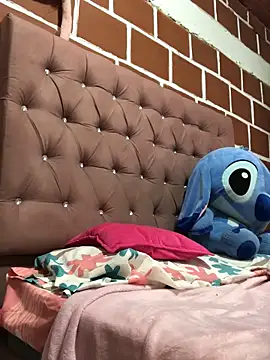 Snapshot of Rachellcooperrr chatting on 03.18.26 Rachellcooperrr online show from 03.18.26