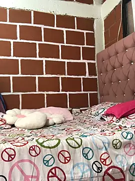 Snapshot of Rachellcooperrr chatting on 04.04.26 Rachellcooperrr online show from 04.04.26