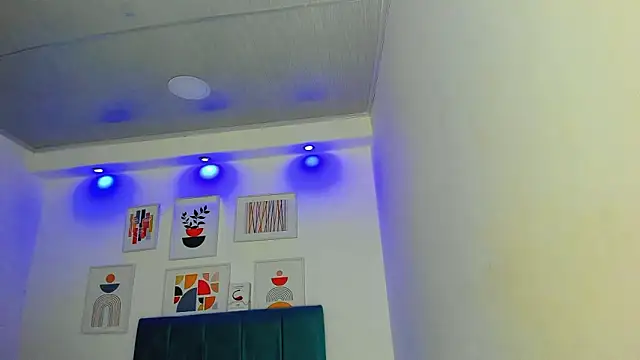 milk candy18 online show from 12.14.25