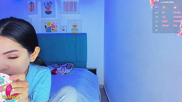 milk candy18 online show from 12.18.25