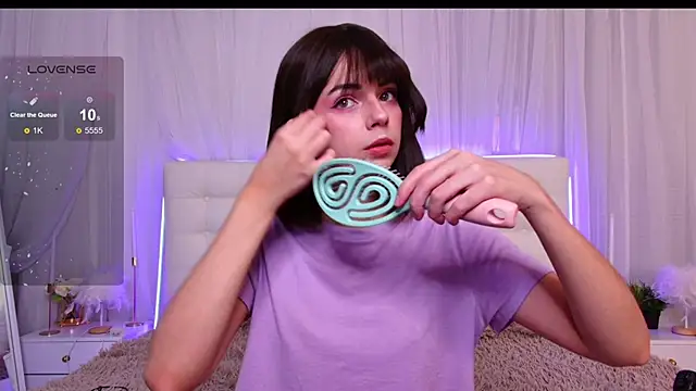 Snapshot of Miranda_Kerry chatting on 09.20.25 Miranda Kerry online show from 09.20.25