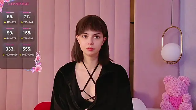 Snapshot of Miranda_Kerry chatting on 12.17.25 Miranda Kerry online show from 12.17.25