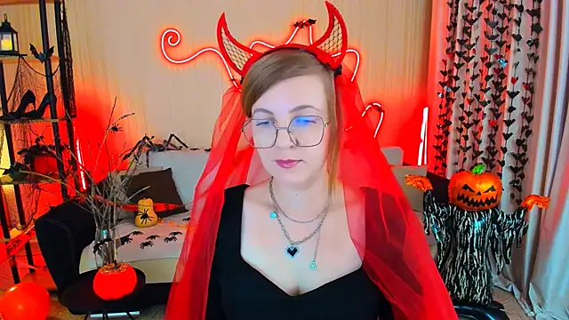 YourUniverser online show from 10.28.25