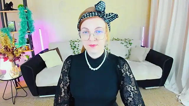 YourUniverser online show from 11.25.25