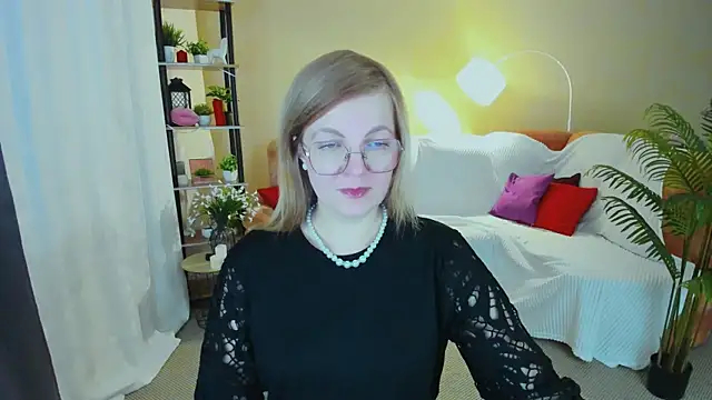 YourUniverser online show from 03.02.26