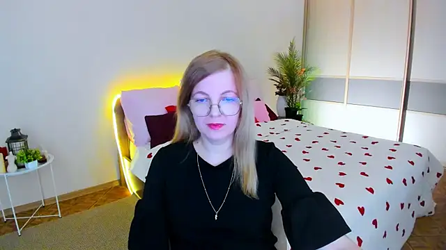 YourUniverser online show from 06.03.26
