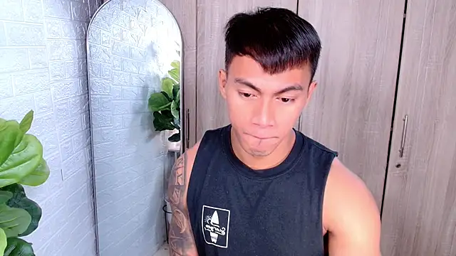 PinooyMilker online show from 11.13.25