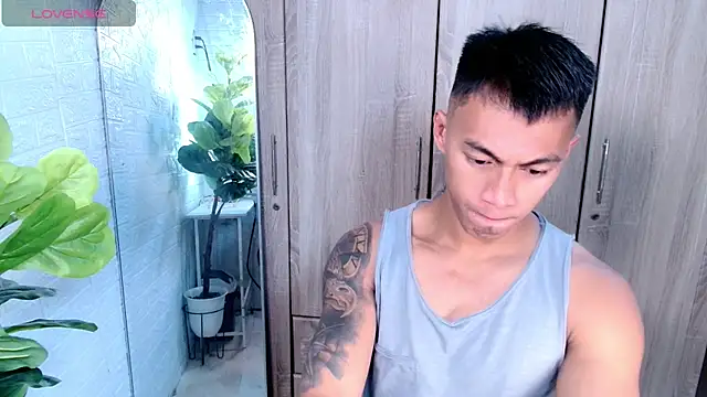 PinooyMilker online show from 04.14.26