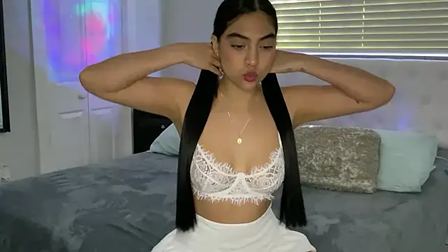  HANNA BARKER online show from 10.31.25