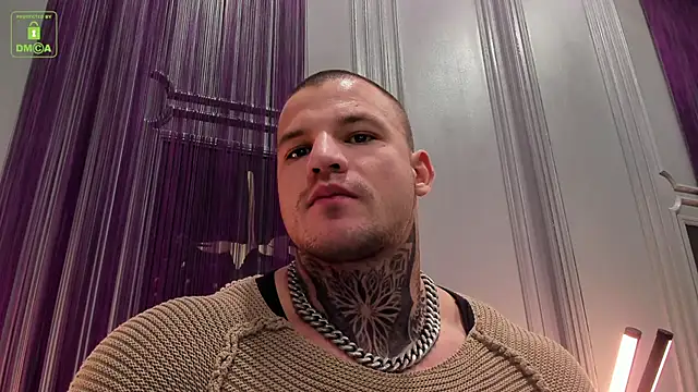 Snapshot of OliverSport chatting on 12.21.24 OliverSport online show from 12.21.24