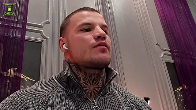 Snapshot of OliverSport chatting on 02.12.25 OliverSport online show from 02.12.25