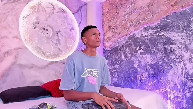 JulienSaint online show from 10.04.25