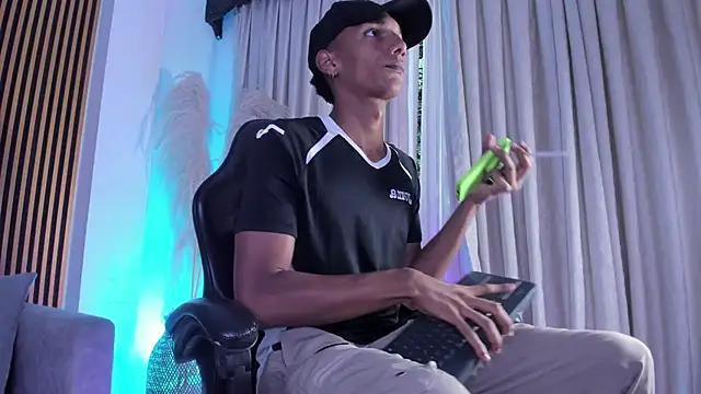 JulienSaint online show from 04.07.26