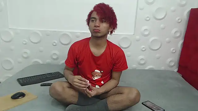 Snapshot of felipecams123 chatting on 11.19.25 felipecams123 online show from 11.19.25