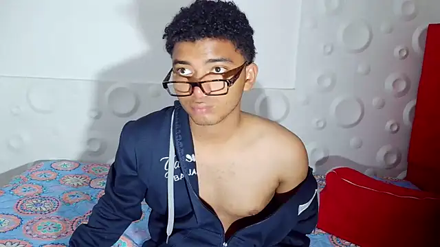 felipecams123 online show from 12.22.25