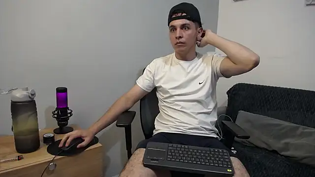 Snapshot of Andres_69_Fantasy chatting on 07.05.26 Andres 69 Fantasy online show from 07.05.26