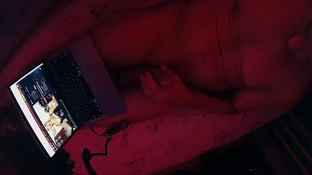 Magnum Mace online show from 03.11.26