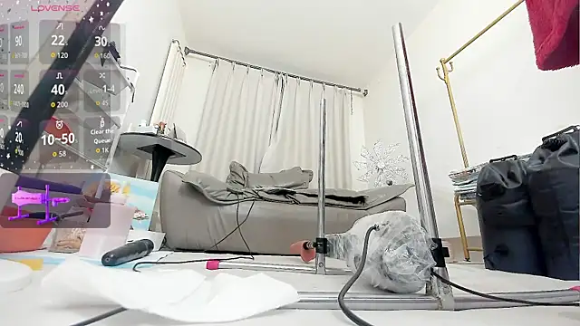 fox-yiyi online show from 12.18.25