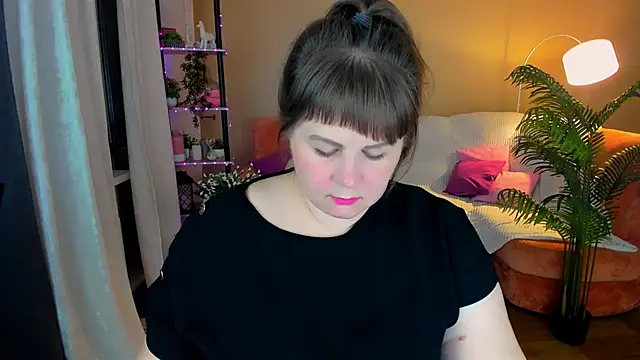 CrystaalStaar online show from 10.13.25