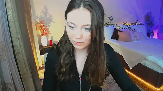 AlluringLookk online show from 11.07.25