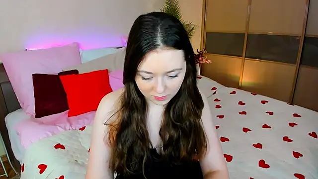 AlluringLookk online show from 02.24.26