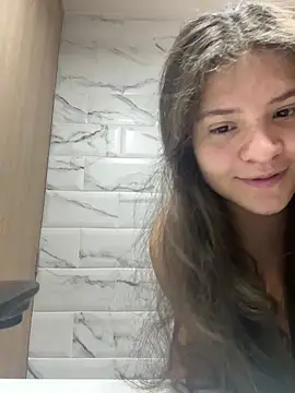 Snapshot of Emilyybennet_ chatting on 12.20.25 Emilyybennet online show from 12.20.25