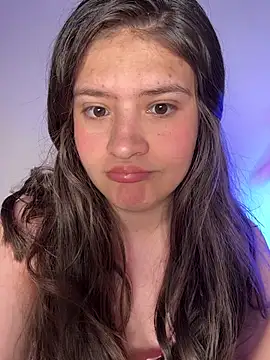 Emilyybennet  online show from 07.16.26